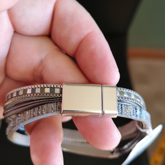 NWT Bracelet Lot of 3 - Picture 11 of 13